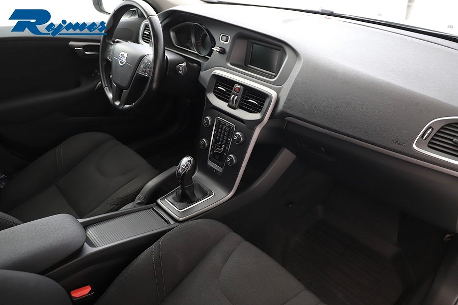 Volvo V40 D2 Manuell, 6-trinn, 115ps, 2015