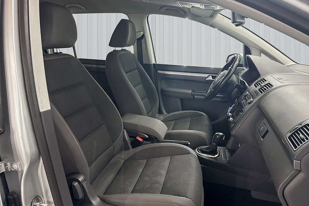 Volkswagen Touran 2011
