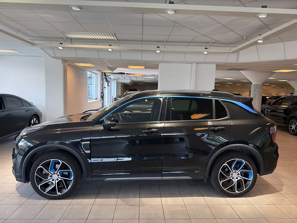 Lynk & Co 01 PHEV DCT Rattvärme Pano Adap-Farth Infinity BLIS 360Kam