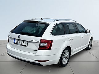 Skoda Octavia Kombi 1.5 TSI Sov-däck/Kamera/P-sens/Skinn/Lågskatt