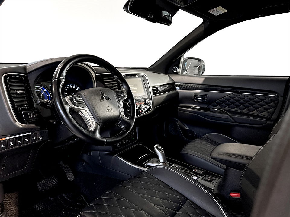Bild på Mitsubishi Outlander Business PHEV 224hk Aut DRAG B-KAMERA