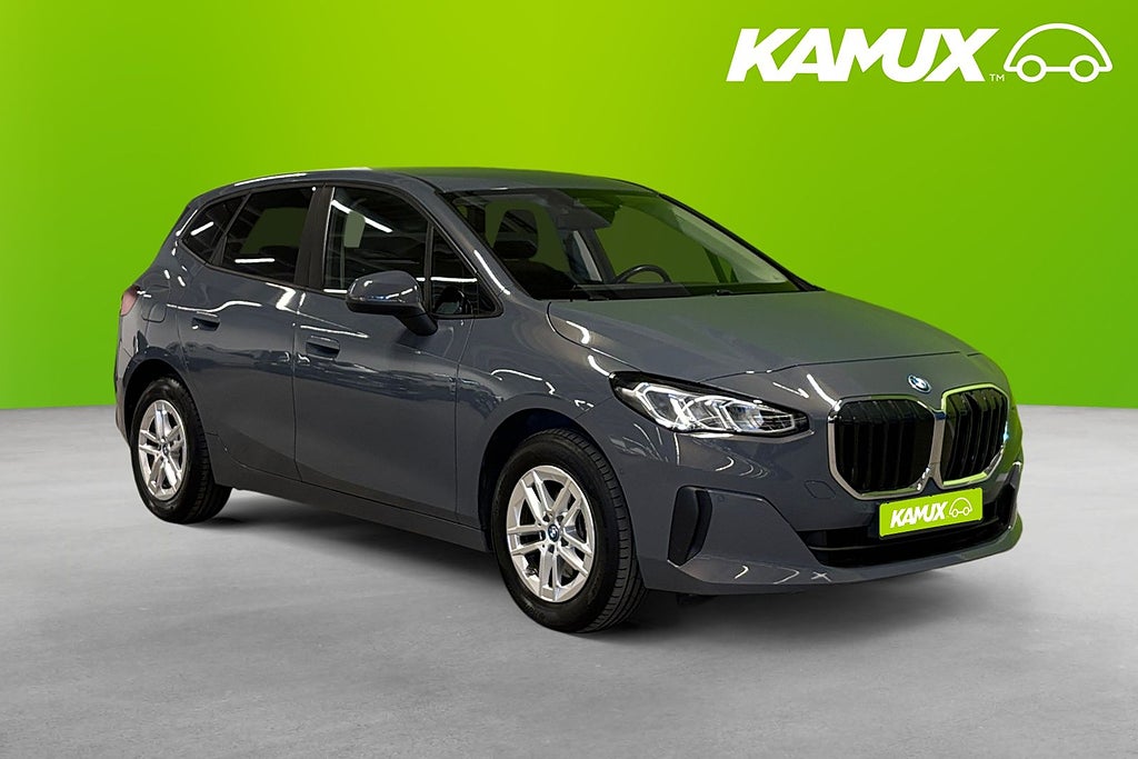 BMW 225 xDrive Active Tourer Moms GRILL PÅ KÖPET! Kamera Navi Drag 245hk