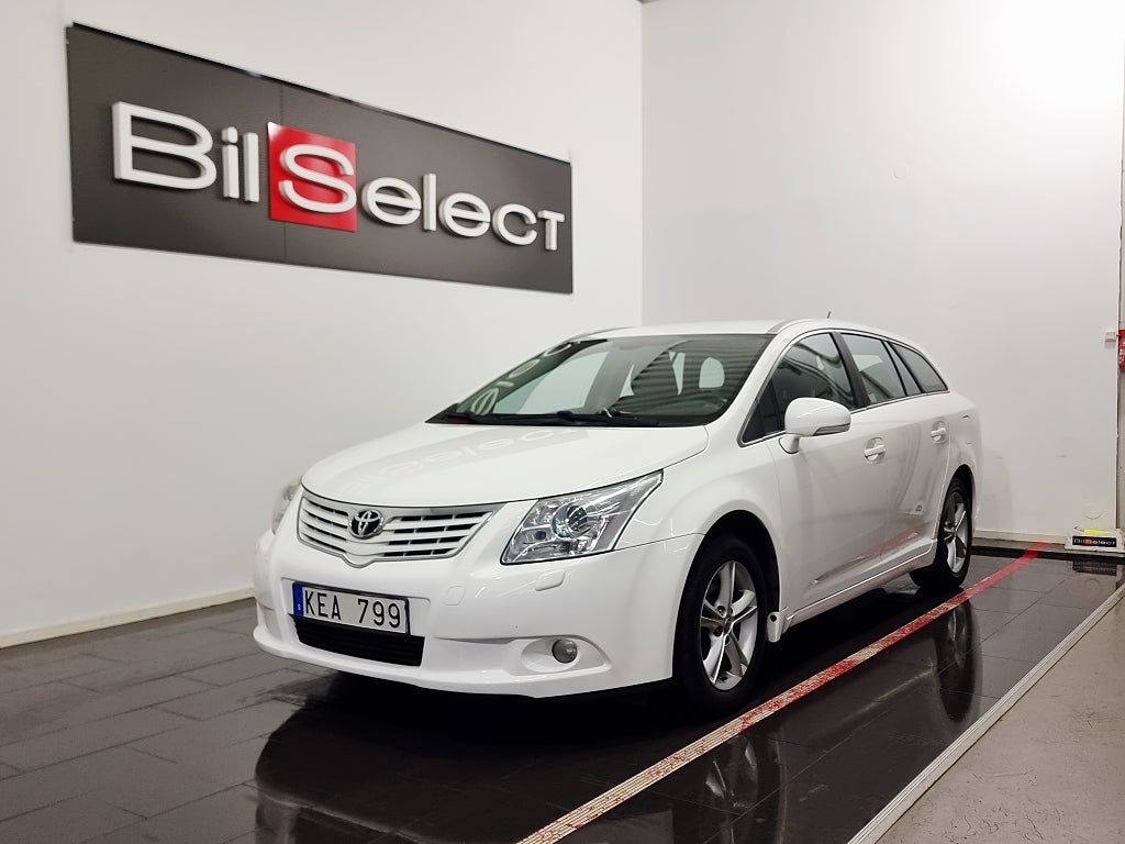 Toyota Avensis Kombi 2.0 Business Euro 4 En Ägare Ny Servad 6-Växl