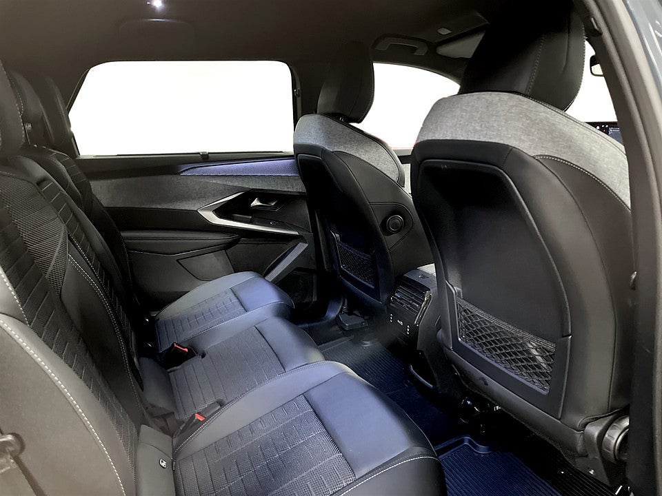 Bild på Peugeot 5008 GT Hybrid 145hk Aut 7-SITS B-KAMERA CARPLAY