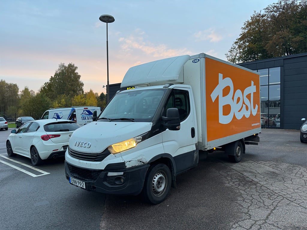 Iveco Daily 35-140 Chassi Cab 2.3 JTD Aut Volymskåp BG-Lyft Webasto