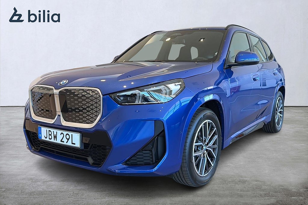 BMW iX1 eDrive 20 M-sport Active | Comfort | Premium | Drag 