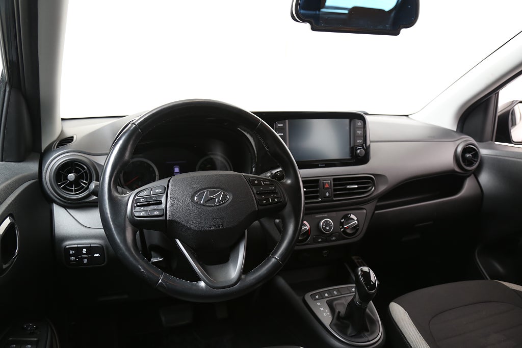 Hyundai i10 1,0 blue 67hk Essential Automat Kamera 1ägare Motorv 2021