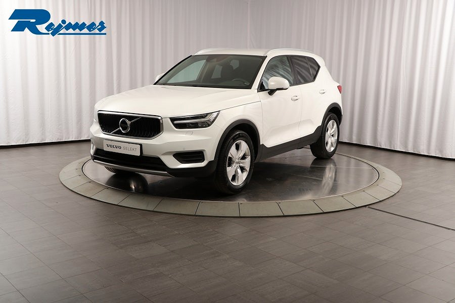 Volvo XC40 T2 FWD Momentum