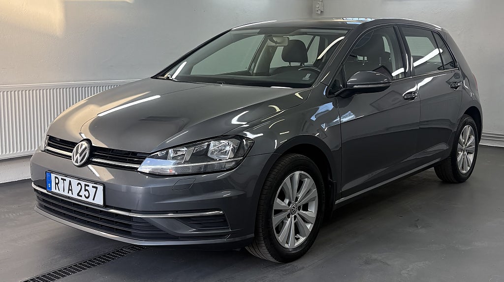Volkswagen Golf 5-dörrar 1.0 TSI Base Euro 6