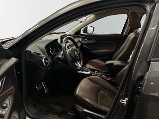 Mazda CX-3 2.0 Aut AWD Optimum S&V-hjul/Kamera/Drag/HUD/Skinn/Bose