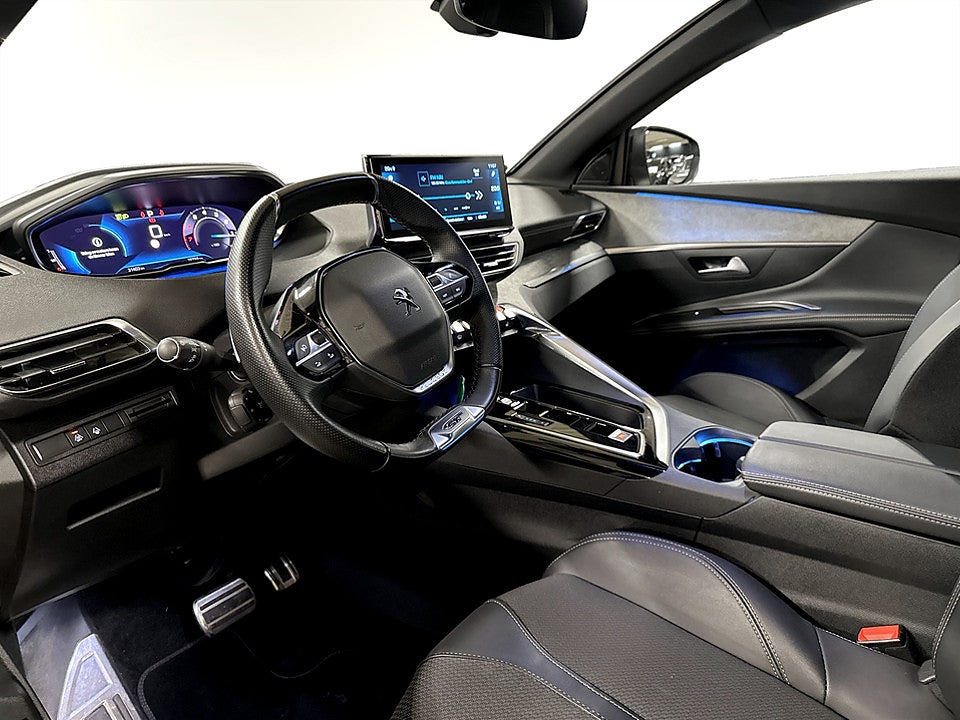 Bild på Peugeot 5008 GT 1.2 PT 130hk Aut 7-SITS B-KAMERA