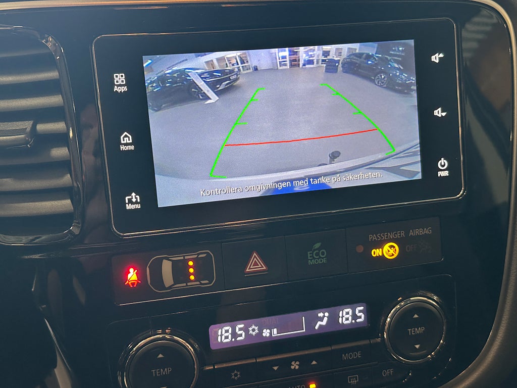 Mitsubishi Outlander PHEV Comfort Automat4+4 Dragkrok  thumbnail