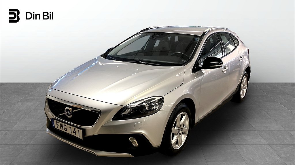 Volvo V40 Cross Country T3 152 hk Aut Momentum