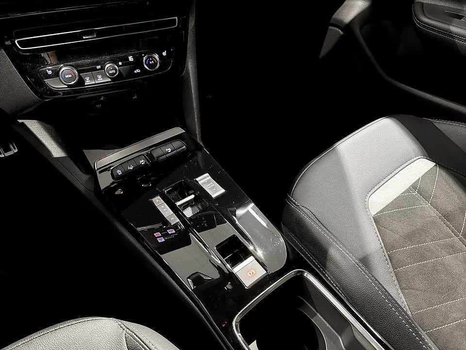 Bild på Opel Mokka Ultimate 1.2 Turbo 130hk Aut - B-KAMERA, CARPLAY