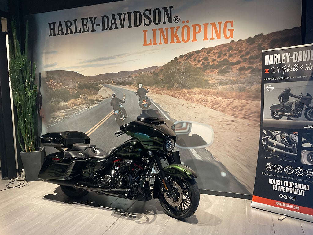 Harley-Davidson CVO Street Glide 
