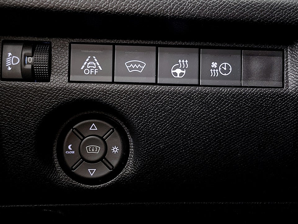 Bild på Citroën e-C4 Shine 50kWh 136hk Aut B-KAMERA CARPLAY