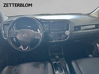 SUV Mitsubishi Outlander 10 av 18