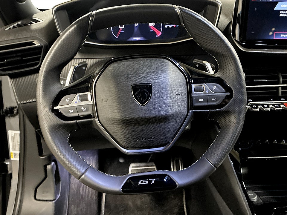Bild på Peugeot 2008 GT 1.2 PT 130hk Aut B-KAMERA CARPLAY