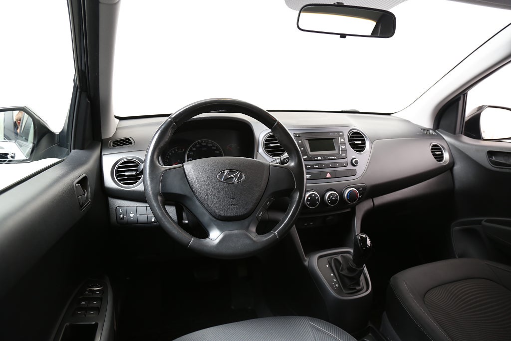 Hyundai i10 1,0 blue 67hk Comfort Automat 5D Motorvärmare 2018