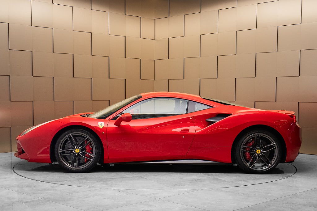 Ferrari 488 GTB GTB 3.9 V8 F1 DCT / Kolfiberstolar / Sportavgassystem