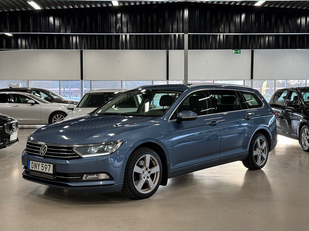 Volkswagen Passat Sportscombi 2.0 TDI Dragkrok Skinn Backkamera