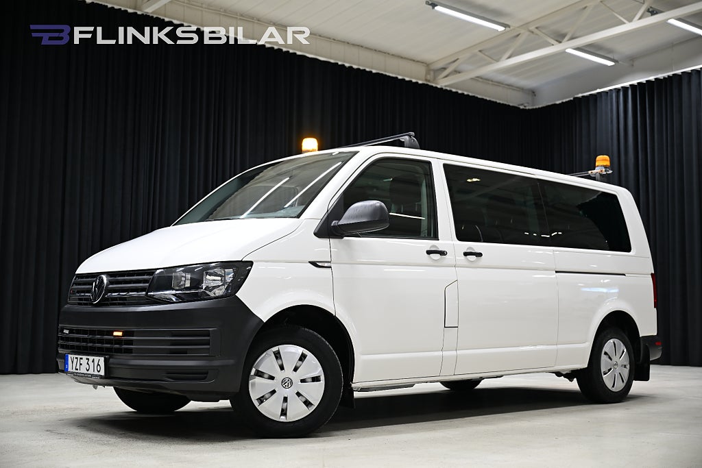 Volkswagen Caravelle 4Motion DSG 150HK L2 9-Sits|Drag|Värmare|EnÄgare|Moms