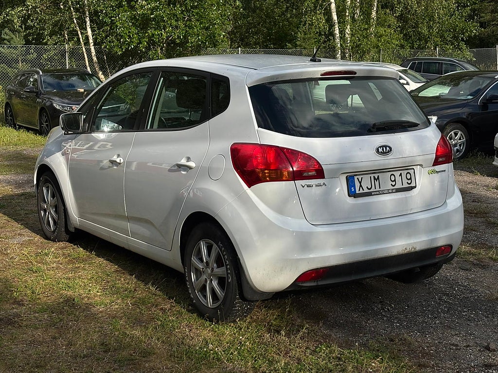 Kia Venga 1.4 CVVT EX Euro 5 Besiktigad Årsskatt = 910kr