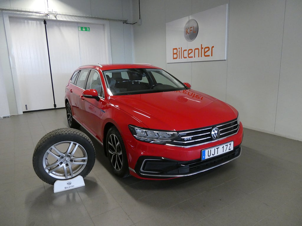 Volkswagen Passat GTE 1.4 TSI Drag-Värmare-Navi-Kamera-Nyservad SoV