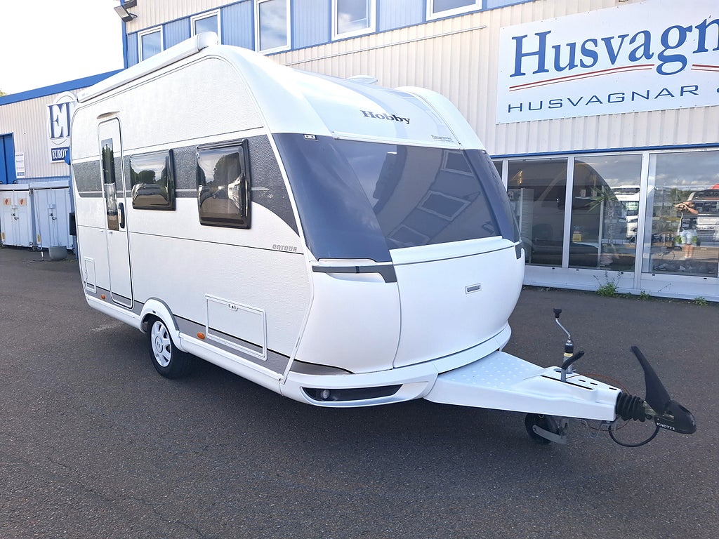 Hobby 390 SF ONTOUR Boxmarkis, Lithiumbatteri 100 ah