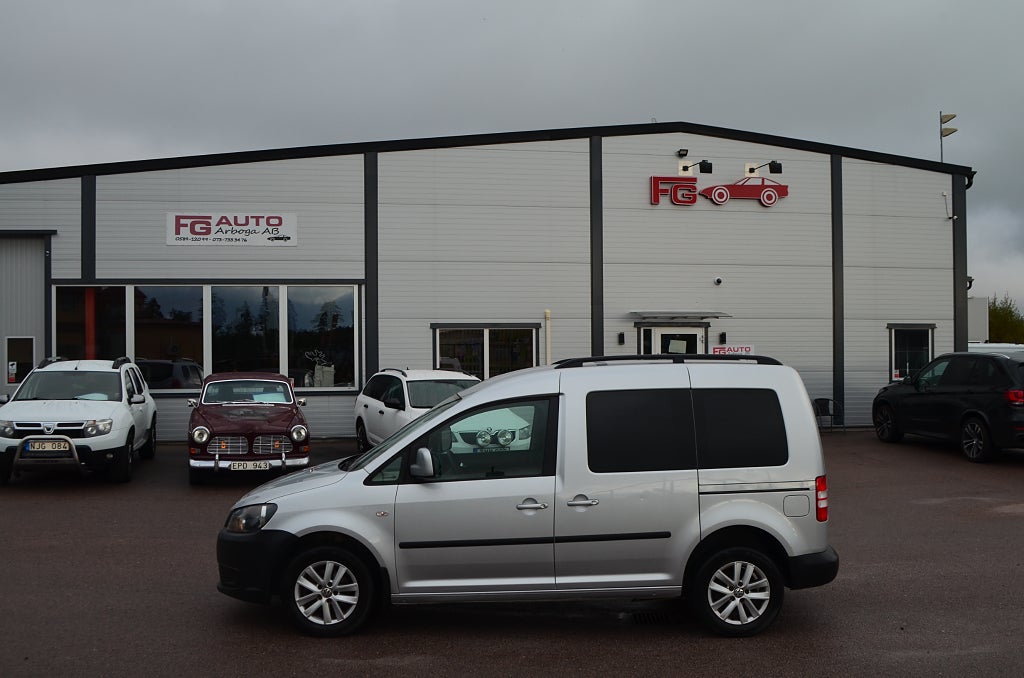 Volkswagen Caddy LIFE 7-sits 1.2 TSI 102 hk Nybesiktigad