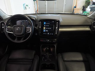SUV Volvo XC40 18 av 23