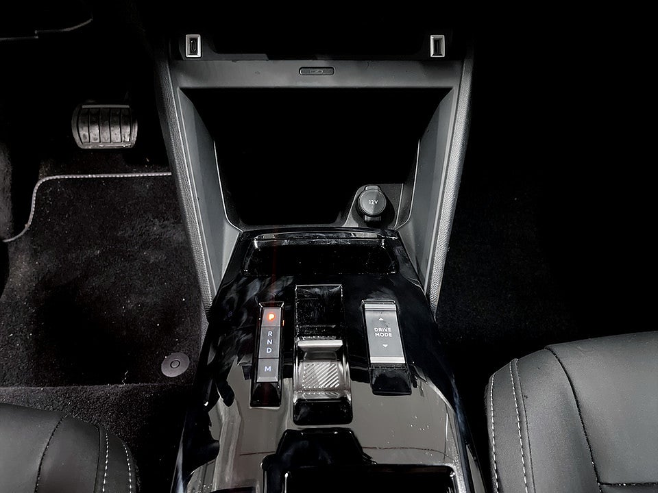 Bild på Citroën C4-X Max Hybrid 145hk Aut - B-KAMERA,  KEYLESS