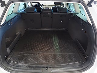 Kombi Volkswagen Passat 17 av 25