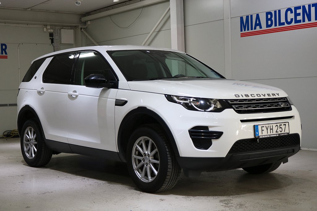 Land Rover Discovery Sport 2.0TD4 AWD/ Ny servad/ Motor Värme