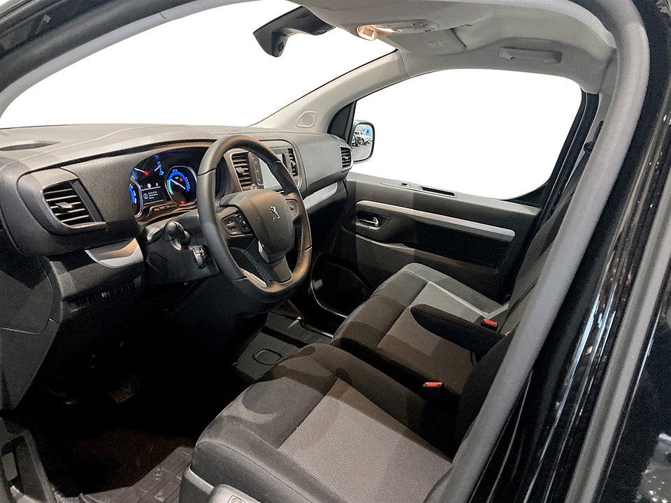 Bild på Peugeot e-Expert PRO+ 75kWh 136hk Aut L3 KAMPANJRÄNTA 3,99%