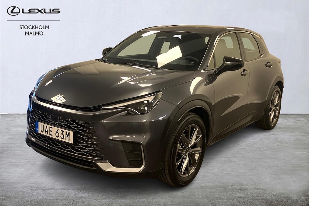 Lexus LBX ELEGANT TECH FWD Backkamera Skinn Navigation DEMO