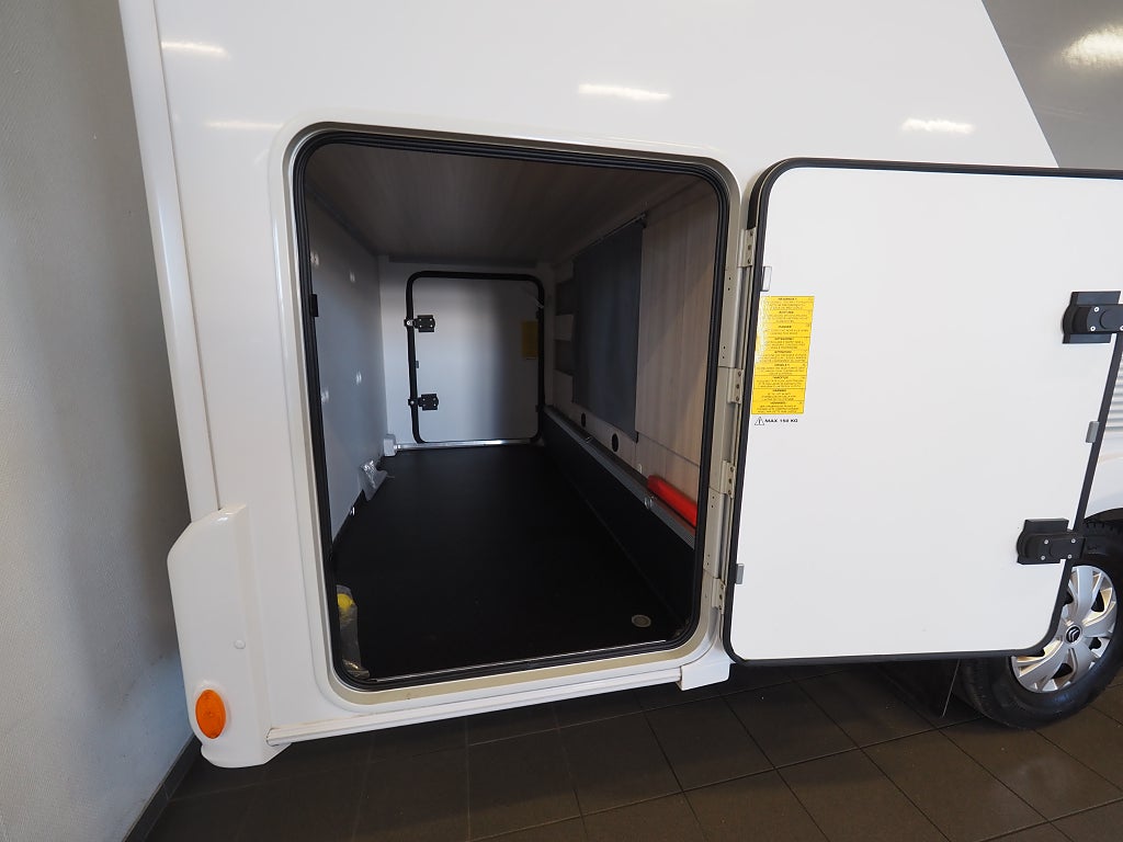 Sun Living A 75 DP AC Markis 3500kg 2023