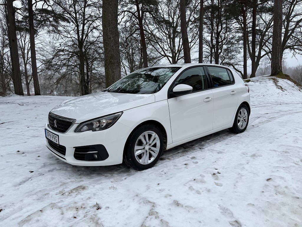 Peugeot 308 1.2 PureTech 130 Active / V-hjul / Moms 