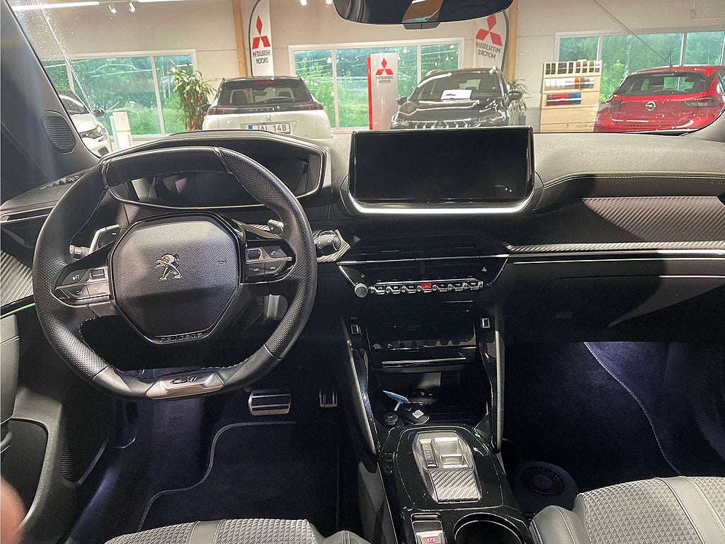 Bild på Peugeot 2008 GT 1.2 PT 130hk Aut - B-KAMERA, CARPLAY