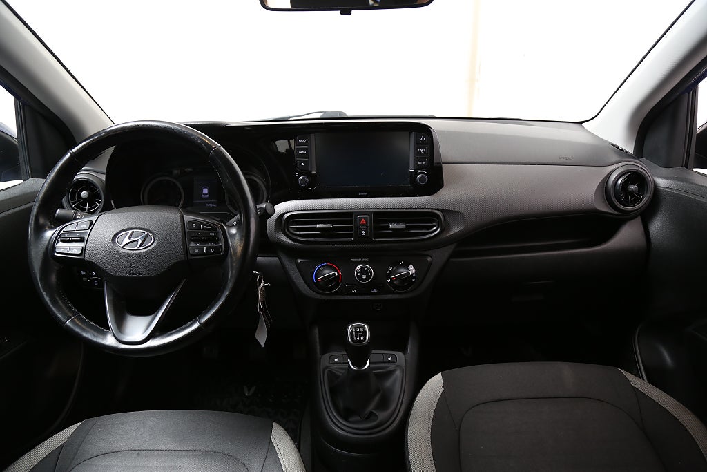 Hyundai i10 1,0 blue 67hk Essential CarPlay 2021