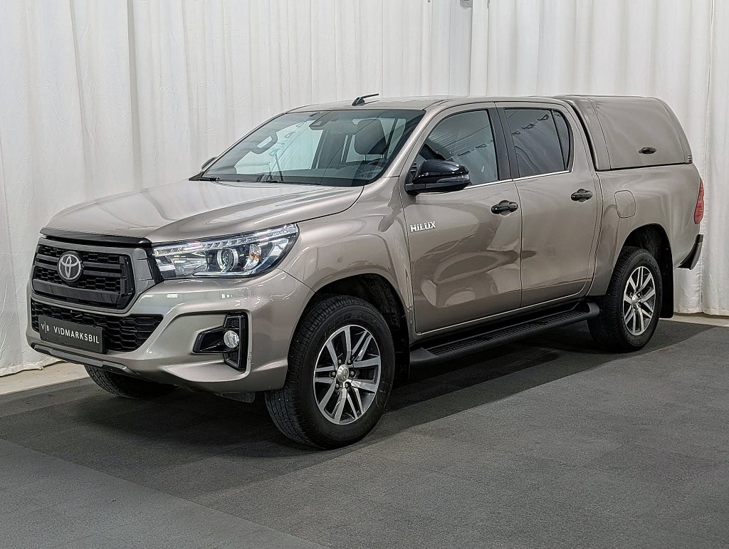 Toyota Hilux Dubbelhytt 2.4 AWD Eu6|Moms|Kåpa|Skinn|Kamera|Drag|