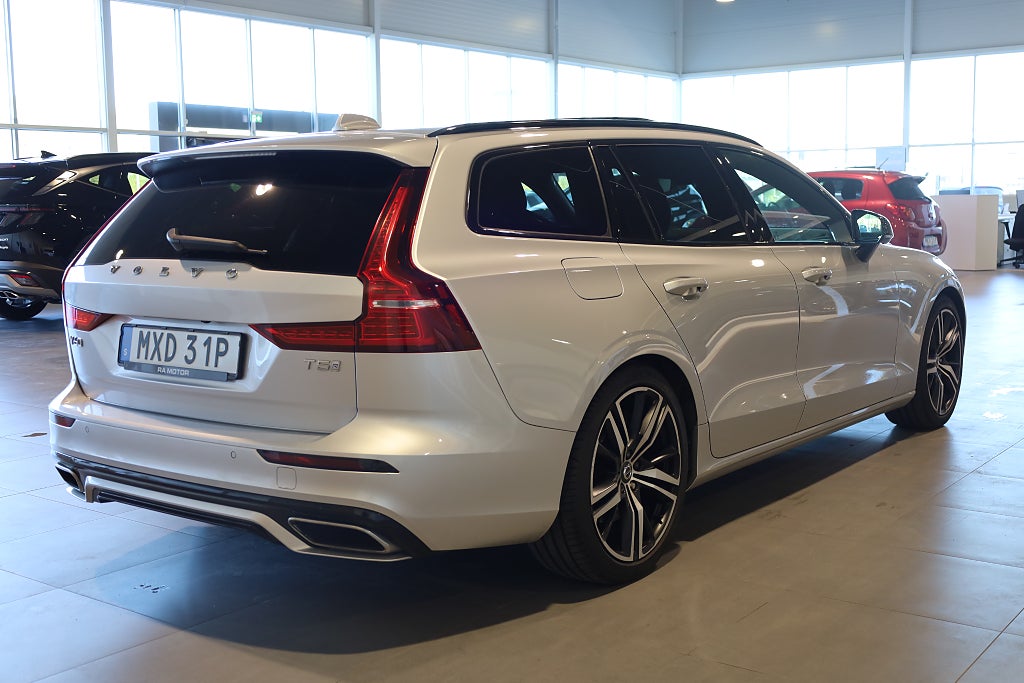 Volvo V60 T5 250hk R-Design Aut 360° Kamera I Head up I Panorama