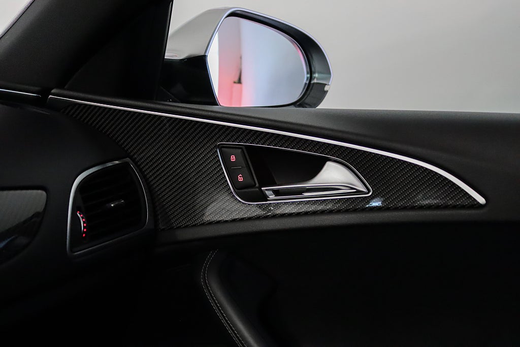 Audi RS6 Avant 4.0 TFSI V8 Facelift Pano Milltek Bose Carbon