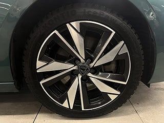 Peugeot 308 SW Plug-In 180 EAT MOMS/MoK-värm/P-sens/SoV-däck