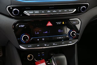 Halvkombi Hyundai IONIQ 22 av 27