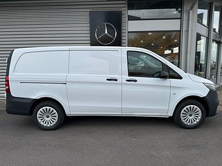 Transportbil - Skåp Mercedes-Benz Vito 12 av 21