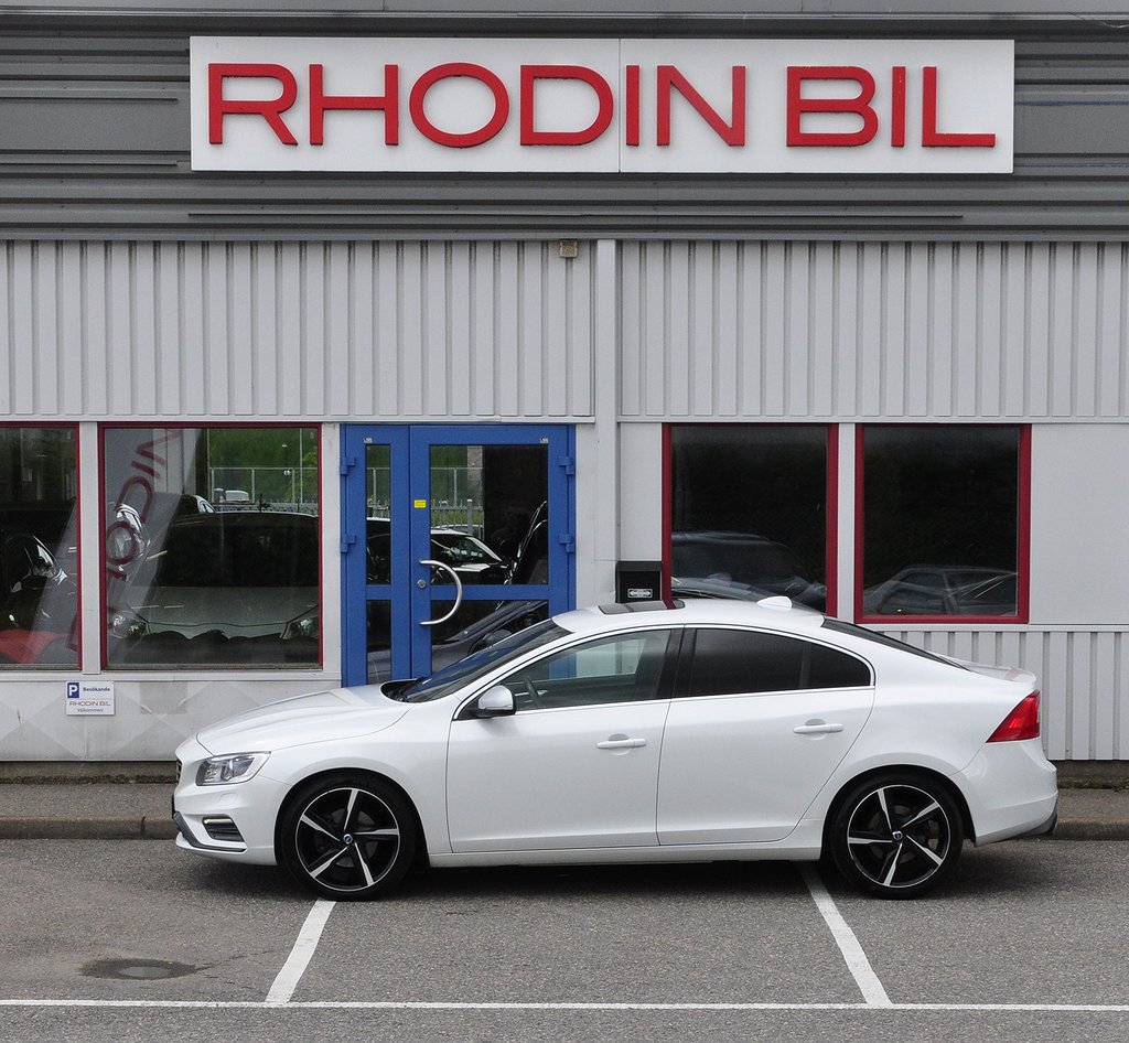 Volvo S60 D4 Automat R-Design Skinn Sollucka Drag Nyservad  