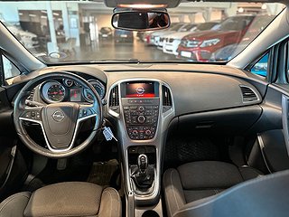 Opel Astra 1.4 Turbo 140hk Nybesiktad/MoK-värmare/SoV-däck