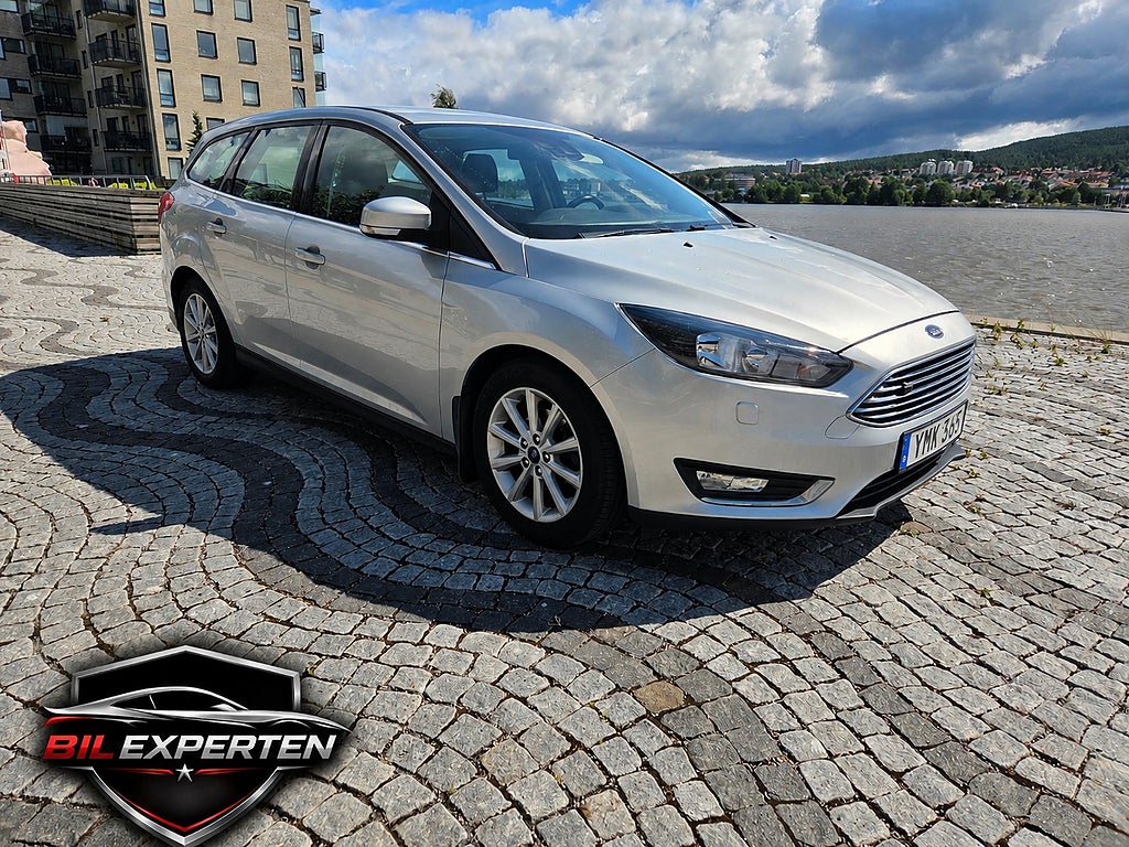 Ford Focus Kombi 1.5 TDCi Titanium MOMBBIL Euro 6