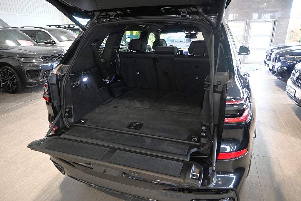 BMW X7 2025 - miniatyr 17